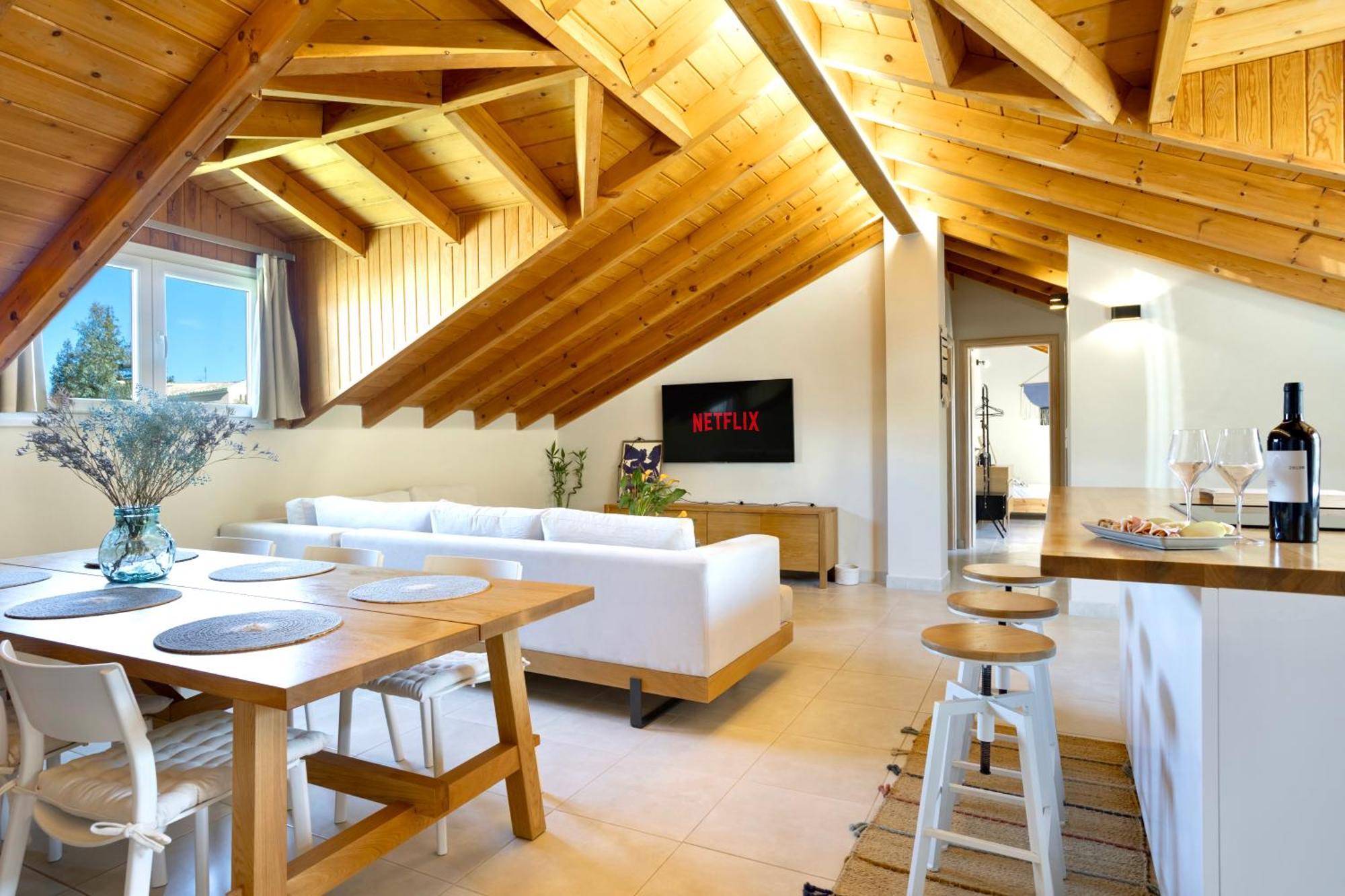 The Hidden Attique Apartment *