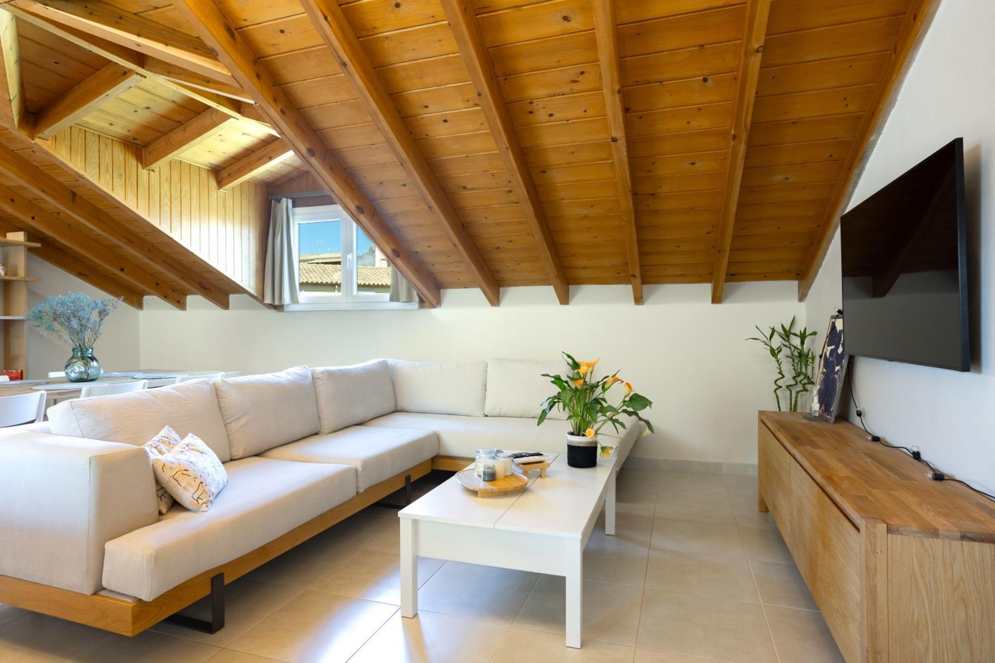The Hidden Attique Apartment *